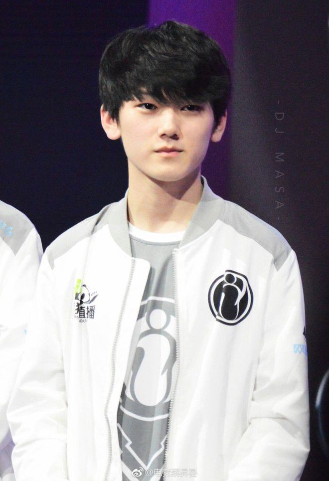 社区批评Valve每周任务更新